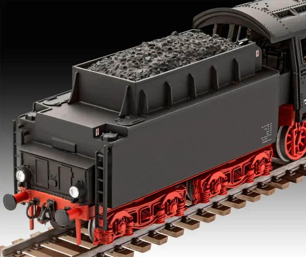 lokomotiva Standard express locomotive 03 class with tender (1:87) Revell 02166